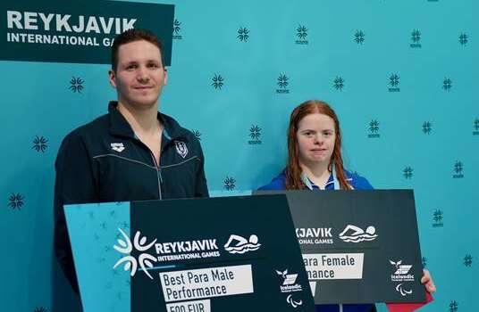 Róbert Ísak og Sigrún voru stigahæstu para-sundmenn RIG