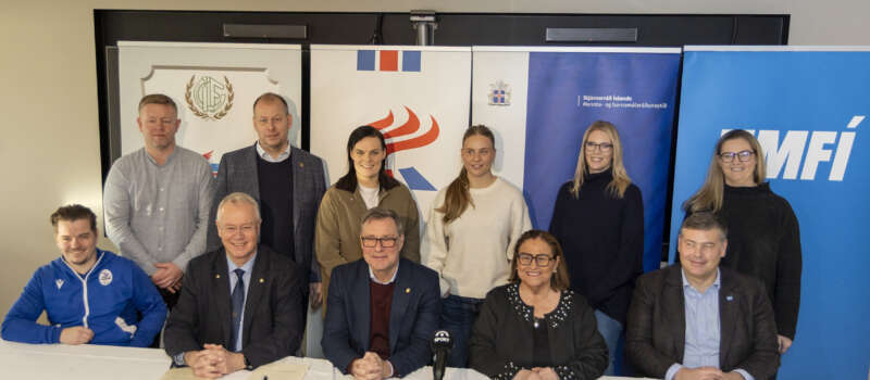 Ráðherra skrifaði undir fimm samninga við íþróttahreyfinguna